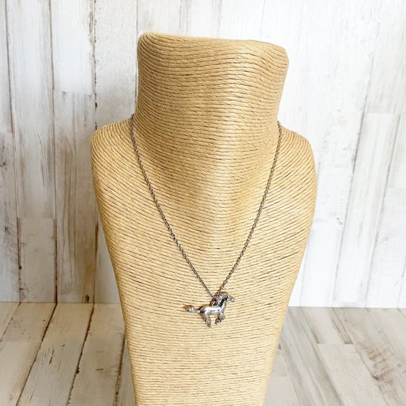 ❌SOLD❌ Women's Silver Running Horse Necklace - Picture 2 of 4